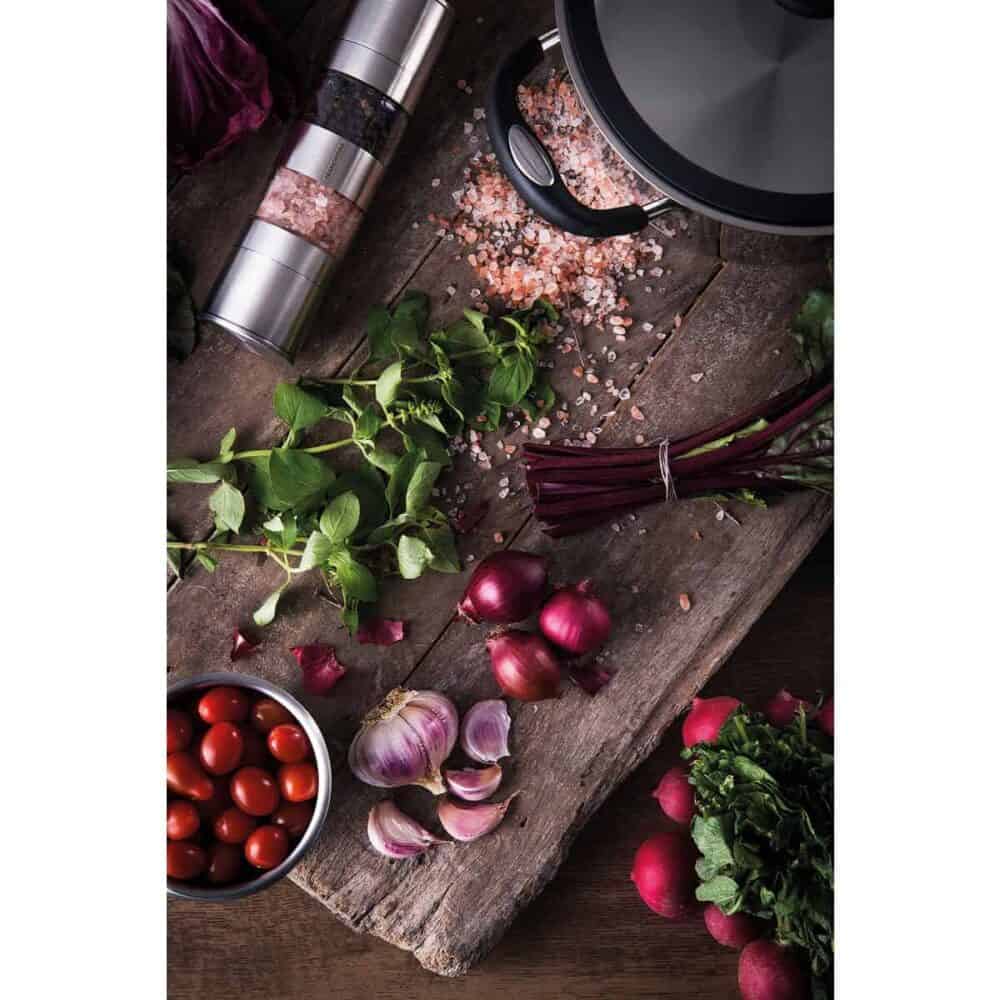 Realce stainless steel and acrylic dual salt and pepper grinder with ceramic mill - Image 5
