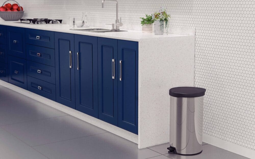 New 20L stainless Steel Pedal Trash Bin with polished finish - Image 2