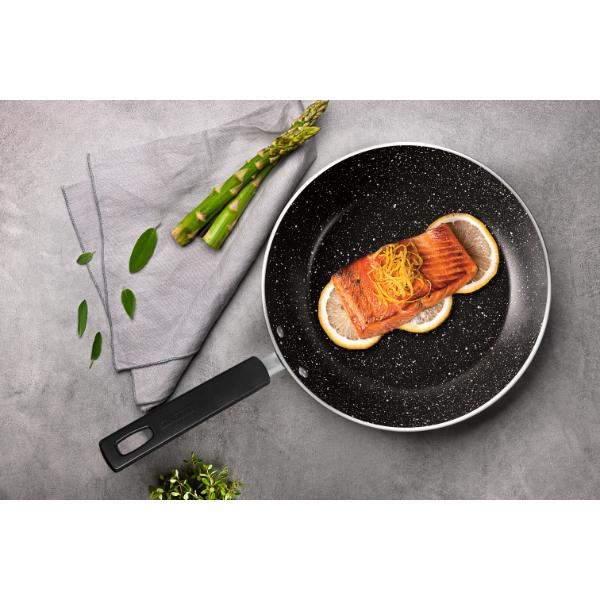 Sicília Black Aluminum Frying Pan Set with Interior and Exterior Starflon Excellent Nonstick Coating 2 pieces - Image 2